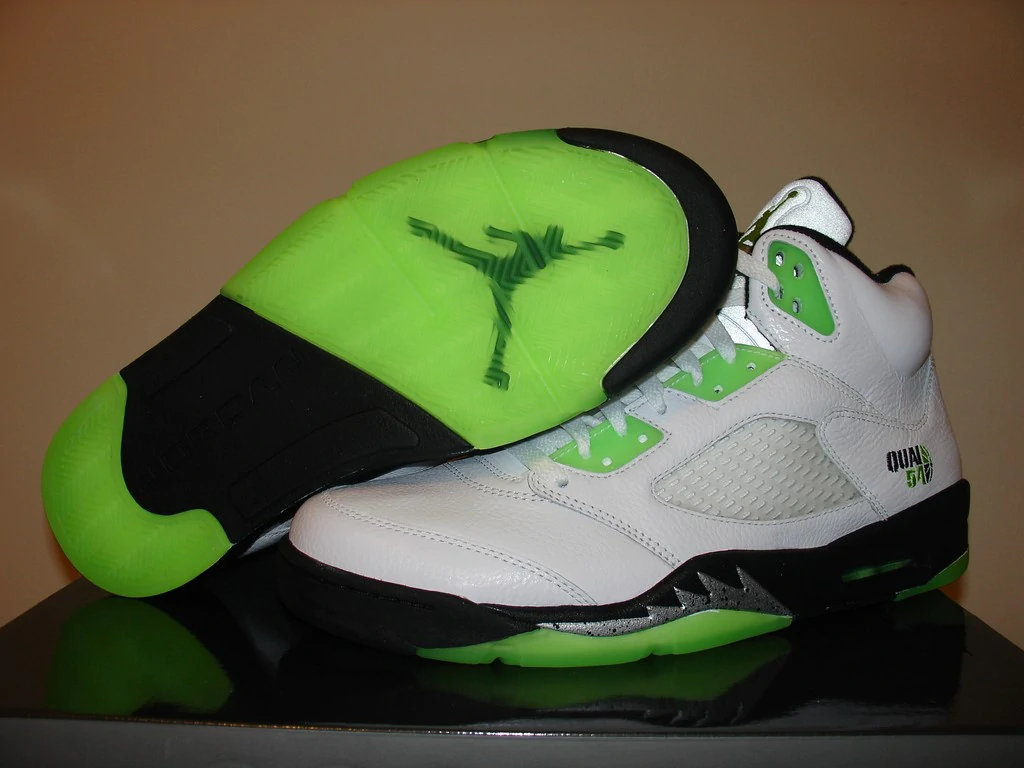 If you want Jordan Reps , Nike Reps , Balenciaga Reps or Latest Reps Shoes for sale, we’ve got you covered at Retsneakers.com